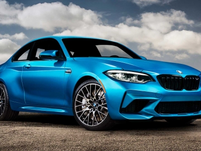 BMW M2 Competition bérlés autóbérlés autókölcsönzés bullrent élményvezetés