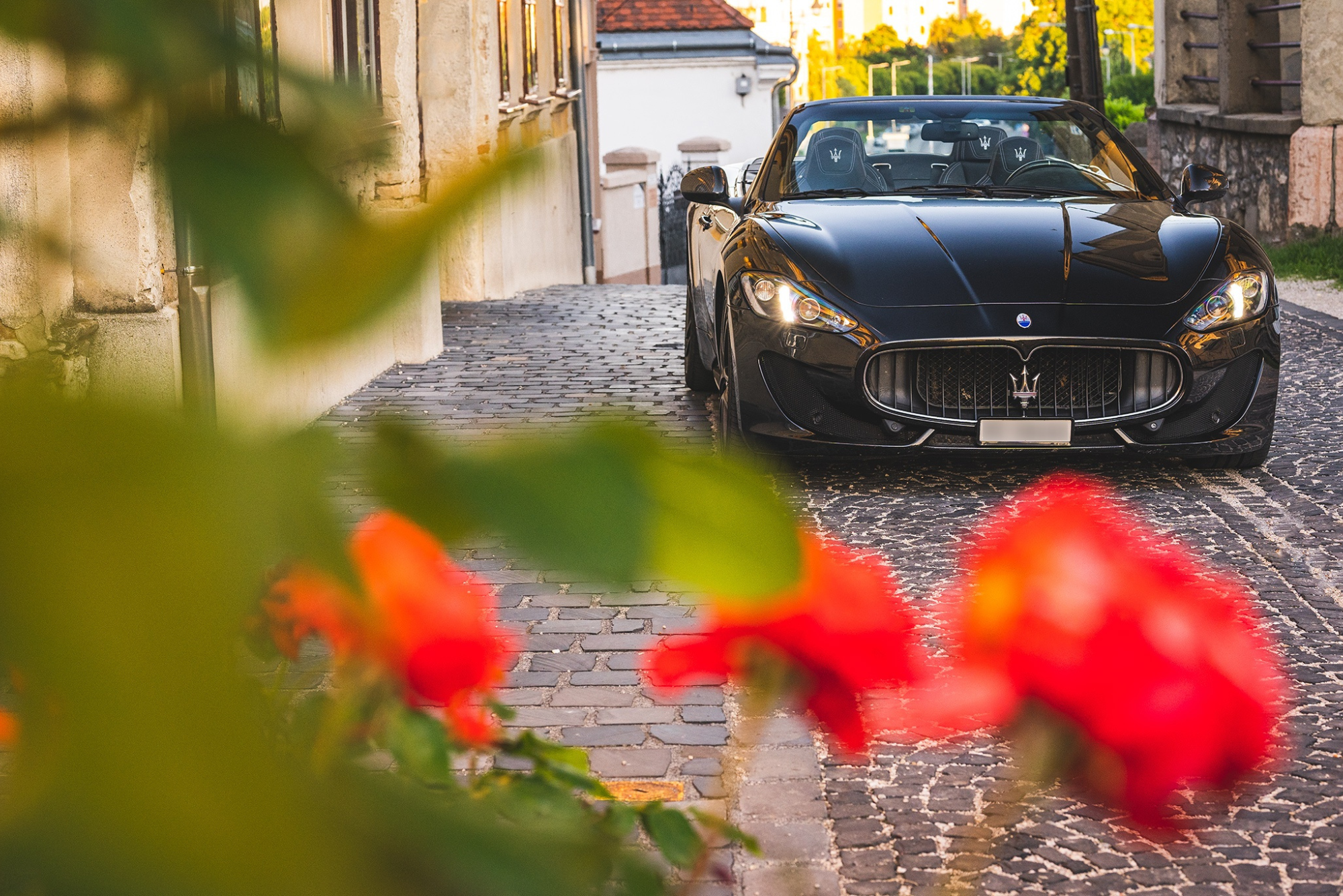 Maserati GranCabrio Sport V8 autóbérlés autókölcsönzés bullrent élményvezetés