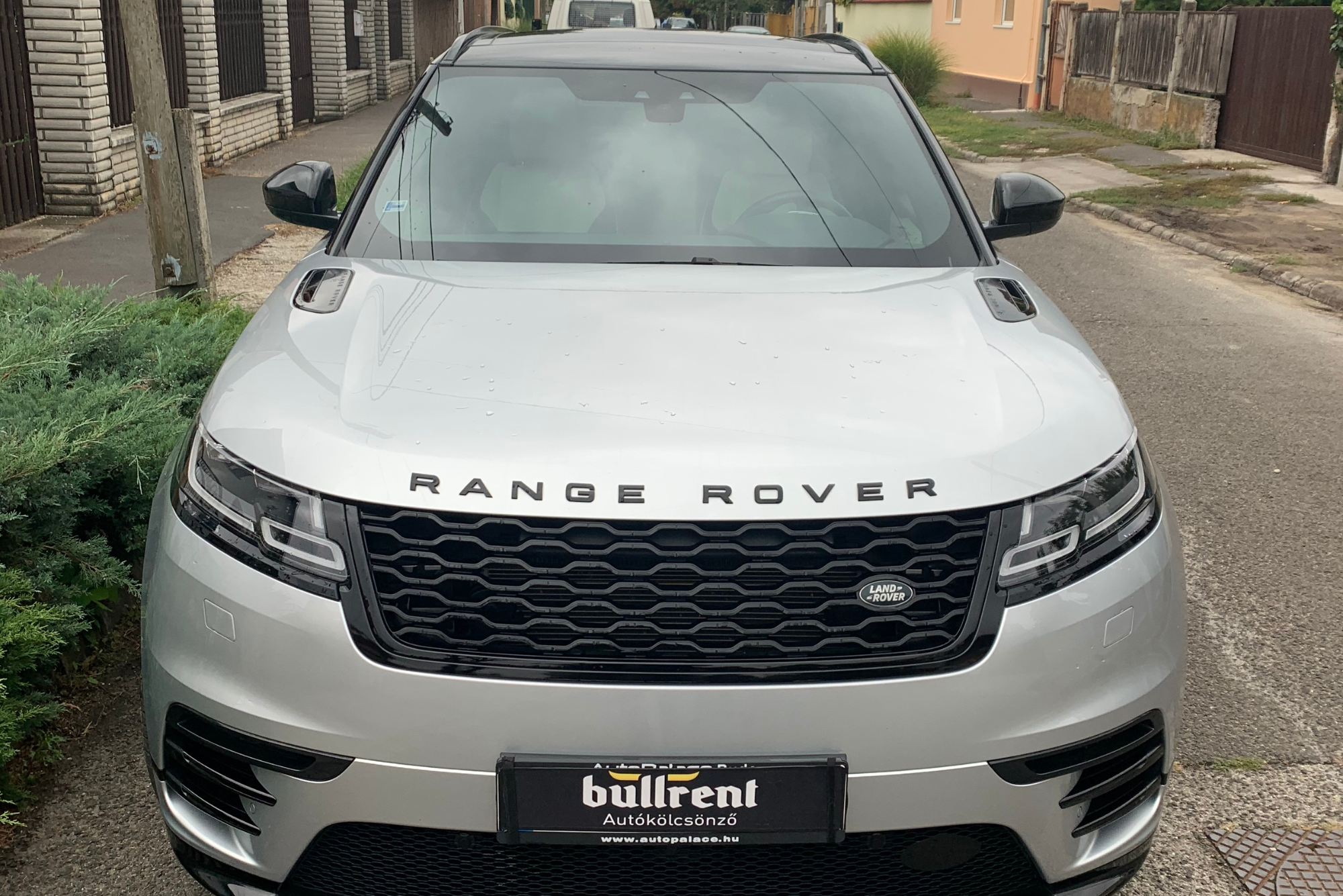 Rnage Rover Velar D300 R Dynamic Bullrent autóbérlés tartósbérlet